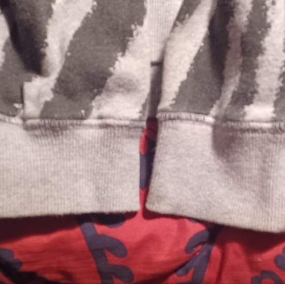 Like new Fox long sleeve sweater size medium - Picture 4 of 7